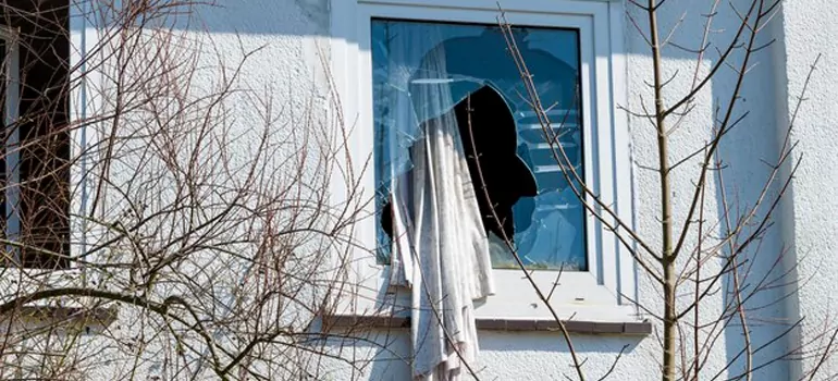 Storm Window Installation Contractors in Cambridge, Ontario